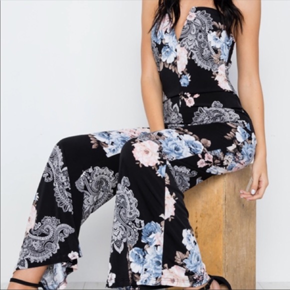 ➖LAST🔴REDUCED Floral Strapless Jumpsuit - Picture 4 of 4